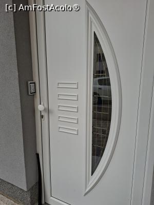[P05] Ohrid, Ușa de intrare în Clădirea Apartamentelor Naumovski, se vede cifrul... » foto by mprofeanu
 - 
<span class="allrVoted glyphicon glyphicon-heart hidden" id="av1538502"></span>
<a class="m-l-10 hidden" id="sv1538502" onclick="voting_Foto_DelVot(,1538502,19791)" role="button">șterge vot <span class="glyphicon glyphicon-remove"></span></a>
<a id="v91538502" class=" c-red"  onclick="voting_Foto_SetVot(1538502)" role="button"><span class="glyphicon glyphicon-heart-empty"></span> <b>LIKE</b> = Votează poza</a> <img class="hidden"  id="f1538502W9" src="/imagini/loader.gif" border="0" /><span class="AjErrMes hidden" id="e1538502ErM"></span>