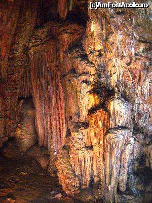 P03 [DEC-2015] Saeva Dupka Cave