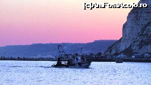 P07 [AUG-2015] Se întorc pescarii de pe mare! 