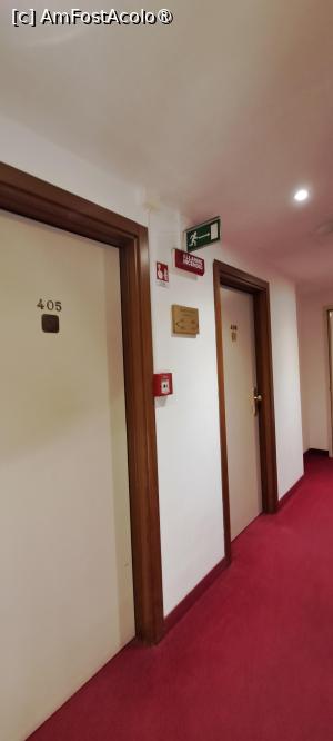 [P29] Hotel Re Enzo, pe palierul etajului al patrulea » foto by irinad
 - 
<span class="allrVoted glyphicon glyphicon-heart hidden" id="av1519914"></span>
<a class="m-l-10 hidden" id="sv1519914" onclick="voting_Foto_DelVot(,1519914,19987)" role="button">șterge vot <span class="glyphicon glyphicon-remove"></span></a>
<a id="v91519914" class=" c-red"  onclick="voting_Foto_SetVot(1519914)" role="button"><span class="glyphicon glyphicon-heart-empty"></span> <b>LIKE</b> = Votează poza</a> <img class="hidden"  id="f1519914W9" src="/imagini/loader.gif" border="0" /><span class="AjErrMes hidden" id="e1519914ErM"></span>