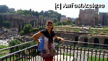 [P17] Piaţa Colosseum-ului: Vedere asupra Templului Venerei şi al Romei din Amfiteatrul lui Flavius » foto by magdalena
 - 
<span class="allrVoted glyphicon glyphicon-heart hidden" id="av283032"></span>
<a class="m-l-10 hidden" id="sv283032" onclick="voting_Foto_DelVot(,283032,20020)" role="button">șterge vot <span class="glyphicon glyphicon-remove"></span></a>
<a id="v9283032" class=" c-red"  onclick="voting_Foto_SetVot(283032)" role="button"><span class="glyphicon glyphicon-heart-empty"></span> <b>LIKE</b> = Votează poza</a> <img class="hidden"  id="f283032W9" src="/imagini/loader.gif" border="0" /><span class="AjErrMes hidden" id="e283032ErM"></span>