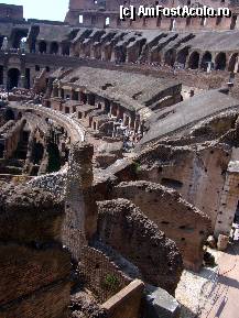 [P23] Piaţa Colosseum-ului: Amfiteatrul lui Flavius » foto by magdalena
 - 
<span class="allrVoted glyphicon glyphicon-heart hidden" id="av283038"></span>
<a class="m-l-10 hidden" id="sv283038" onclick="voting_Foto_DelVot(,283038,20020)" role="button">șterge vot <span class="glyphicon glyphicon-remove"></span></a>
<a id="v9283038" class=" c-red"  onclick="voting_Foto_SetVot(283038)" role="button"><span class="glyphicon glyphicon-heart-empty"></span> <b>LIKE</b> = Votează poza</a> <img class="hidden"  id="f283038W9" src="/imagini/loader.gif" border="0" /><span class="AjErrMes hidden" id="e283038ErM"></span>