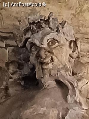 [P17] Detaliu al acestei fântâni. Satir sau ghiavolul în persoană? » foto by BristenaBrad
 - 
<span class="allrVoted glyphicon glyphicon-heart hidden" id="av1505583"></span>
<a class="m-l-10 hidden" id="sv1505583" onclick="voting_Foto_DelVot(,1505583,20021)" role="button">șterge vot <span class="glyphicon glyphicon-remove"></span></a>
<a id="v91505583" class=" c-red"  onclick="voting_Foto_SetVot(1505583)" role="button"><span class="glyphicon glyphicon-heart-empty"></span> <b>LIKE</b> = Votează poza</a> <img class="hidden"  id="f1505583W9" src="/imagini/loader.gif" border="0" /><span class="AjErrMes hidden" id="e1505583ErM"></span>