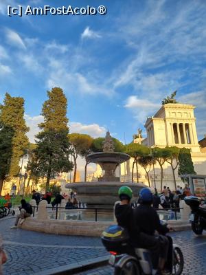 [P21] Piazza dell'Aracoeli » foto by BristenaBrad
 - 
<span class="allrVoted glyphicon glyphicon-heart hidden" id="av1505587"></span>
<a class="m-l-10 hidden" id="sv1505587" onclick="voting_Foto_DelVot(,1505587,20021)" role="button">șterge vot <span class="glyphicon glyphicon-remove"></span></a>
<a id="v91505587" class=" c-red"  onclick="voting_Foto_SetVot(1505587)" role="button"><span class="glyphicon glyphicon-heart-empty"></span> <b>LIKE</b> = Votează poza</a> <img class="hidden"  id="f1505587W9" src="/imagini/loader.gif" border="0" /><span class="AjErrMes hidden" id="e1505587ErM"></span>