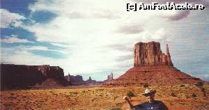 [P11] Monument Valley - granita statelor Arizona - Utah » foto by Dan-Ioan
 - 
<span class="allrVoted glyphicon glyphicon-heart hidden" id="av548106"></span>
<a class="m-l-10 hidden" id="sv548106" onclick="voting_Foto_DelVot(,548106,20048)" role="button">șterge vot <span class="glyphicon glyphicon-remove"></span></a>
<a id="v9548106" class=" c-red"  onclick="voting_Foto_SetVot(548106)" role="button"><span class="glyphicon glyphicon-heart-empty"></span> <b>LIKE</b> = Votează poza</a> <img class="hidden"  id="f548106W9" src="/imagini/loader.gif" border="0" /><span class="AjErrMes hidden" id="e548106ErM"></span>