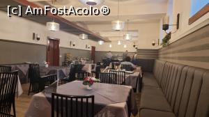 [P17] restaurantul de la subsol » foto by robert
 - 
<span class="allrVoted glyphicon glyphicon-heart hidden" id="av1240643"></span>
<a class="m-l-10 hidden" id="sv1240643" onclick="voting_Foto_DelVot(,1240643,20115)" role="button">șterge vot <span class="glyphicon glyphicon-remove"></span></a>
<a id="v91240643" class=" c-red"  onclick="voting_Foto_SetVot(1240643)" role="button"><span class="glyphicon glyphicon-heart-empty"></span> <b>LIKE</b> = Votează poza</a> <img class="hidden"  id="f1240643W9" src="/imagini/loader.gif" border="0" /><span class="AjErrMes hidden" id="e1240643ErM"></span>