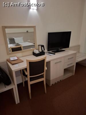 [P11] Hotel Savoy Timisoara- camera 112 » foto by zlatna
 - 
<span class="allrVoted glyphicon glyphicon-heart hidden" id="av1510736"></span>
<a class="m-l-10 hidden" id="sv1510736" onclick="voting_Foto_DelVot(,1510736,20115)" role="button">șterge vot <span class="glyphicon glyphicon-remove"></span></a>
<a id="v91510736" class=" c-red"  onclick="voting_Foto_SetVot(1510736)" role="button"><span class="glyphicon glyphicon-heart-empty"></span> <b>LIKE</b> = Votează poza</a> <img class="hidden"  id="f1510736W9" src="/imagini/loader.gif" border="0" /><span class="AjErrMes hidden" id="e1510736ErM"></span>