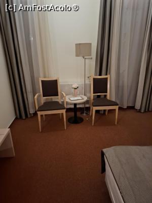 [P09] Hotel Savoy Timisoara- camera 112 » foto by zlatna
 - 
<span class="allrVoted glyphicon glyphicon-heart hidden" id="av1510734"></span>
<a class="m-l-10 hidden" id="sv1510734" onclick="voting_Foto_DelVot(,1510734,20115)" role="button">șterge vot <span class="glyphicon glyphicon-remove"></span></a>
<a id="v91510734" class=" c-red"  onclick="voting_Foto_SetVot(1510734)" role="button"><span class="glyphicon glyphicon-heart-empty"></span> <b>LIKE</b> = Votează poza</a> <img class="hidden"  id="f1510734W9" src="/imagini/loader.gif" border="0" /><span class="AjErrMes hidden" id="e1510734ErM"></span>