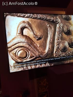 [P11] Detaliu decoraţiuni pe coiful de la Coţofenesti » foto by Michi
 - 
<span class="allrVoted glyphicon glyphicon-heart hidden" id="av1526083"></span>
<a class="m-l-10 hidden" id="sv1526083" onclick="voting_Foto_DelVot(,1526083,20188)" role="button">șterge vot <span class="glyphicon glyphicon-remove"></span></a>
<a id="v91526083" class=" c-red"  onclick="voting_Foto_SetVot(1526083)" role="button"><span class="glyphicon glyphicon-heart-empty"></span> <b>LIKE</b> = Votează poza</a> <img class="hidden"  id="f1526083W9" src="/imagini/loader.gif" border="0" /><span class="AjErrMes hidden" id="e1526083ErM"></span>