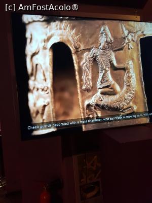 [P14] Detaliu decoraţiuni pe coiful de la Coţofenesti » foto by Michi
 - 
<span class="allrVoted glyphicon glyphicon-heart hidden" id="av1526086"></span>
<a class="m-l-10 hidden" id="sv1526086" onclick="voting_Foto_DelVot(,1526086,20188)" role="button">șterge vot <span class="glyphicon glyphicon-remove"></span></a>
<a id="v91526086" class=" c-red"  onclick="voting_Foto_SetVot(1526086)" role="button"><span class="glyphicon glyphicon-heart-empty"></span> <b>LIKE</b> = Votează poza</a> <img class="hidden"  id="f1526086W9" src="/imagini/loader.gif" border="0" /><span class="AjErrMes hidden" id="e1526086ErM"></span>