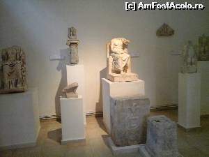 [P12] Statuia originală a lui Zeus Hypsistos găsită la sanctuarul acestuia, în dreapta vulturul, iar în faţă cele două basoreliefuri » foto by irinad
 - 
<span class="allrVoted glyphicon glyphicon-heart hidden" id="av632247"></span>
<a class="m-l-10 hidden" id="sv632247" onclick="voting_Foto_DelVot(,632247,20200)" role="button">șterge vot <span class="glyphicon glyphicon-remove"></span></a>
<a id="v9632247" class=" c-red"  onclick="voting_Foto_SetVot(632247)" role="button"><span class="glyphicon glyphicon-heart-empty"></span> <b>LIKE</b> = Votează poza</a> <img class="hidden"  id="f632247W9" src="/imagini/loader.gif" border="0" /><span class="AjErrMes hidden" id="e632247ErM"></span>