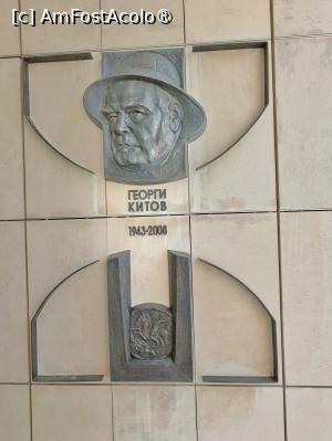 [P23] Placa comemorativă ce îl înfățișează pe arheologul G. Kitov. » foto by tata123 🔱
 - 
<span class="allrVoted glyphicon glyphicon-heart hidden" id="av1546168"></span>
<a class="m-l-10 hidden" id="sv1546168" onclick="voting_Foto_DelVot(,1546168,20212)" role="button">șterge vot <span class="glyphicon glyphicon-remove"></span></a>
<a id="v91546168" class=" c-red"  onclick="voting_Foto_SetVot(1546168)" role="button"><span class="glyphicon glyphicon-heart-empty"></span> <b>LIKE</b> = Votează poza</a> <img class="hidden"  id="f1546168W9" src="/imagini/loader.gif" border="0" /><span class="AjErrMes hidden" id="e1546168ErM"></span>