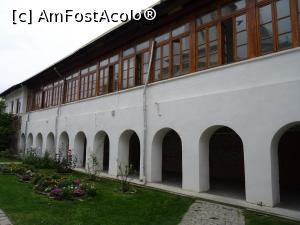 P09 <small>[OCT-2019]</small> Corpuri de chilii - Mănăstirea Brâncoveni.  » foto by tata123  🔱
 - 
<span class="allrVoted glyphicon glyphicon-heart hidden" id="av1115538"></span>
<a class="m-l-10 hidden" id="sv1115538" onclick="voting_Foto_DelVot(,1115538,0)" role="button">șterge vot <span class="glyphicon glyphicon-remove"></span></a>
<a id="v91115538" class=" c-red"  onclick="voting_Foto_SetVot(1115538)" role="button"><span class="glyphicon glyphicon-heart-empty"></span> <b>LIKE</b> = Votează poza</a> <img class="hidden"  id="f1115538W9" src="/imagini/loader.gif" border="0" /><span class="AjErrMes hidden" id="e1115538ErM"></span>