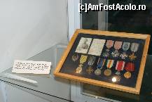 [P02] Brevetul de pilot şi ordine şi medalii aparţinând asului aviaţiei române din primul război mondial Dumitru Bădulescu » foto by Costi
 - 
<span class="allrVoted glyphicon glyphicon-heart hidden" id="av98490"></span>
<a class="m-l-10 hidden" id="sv98490" onclick="voting_Foto_DelVot(,98490,20314)" role="button">șterge vot <span class="glyphicon glyphicon-remove"></span></a>
<a id="v998490" class=" c-red"  onclick="voting_Foto_SetVot(98490)" role="button"><span class="glyphicon glyphicon-heart-empty"></span> <b>LIKE</b> = Votează poza</a> <img class="hidden"  id="f98490W9" src="/imagini/loader.gif" border="0" /><span class="AjErrMes hidden" id="e98490ErM"></span>