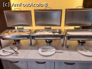 [P51] La micul dejun » foto by roxxie
 - 
<span class="allrVoted glyphicon glyphicon-heart hidden" id="av1510117"></span>
<a class="m-l-10 hidden" id="sv1510117" onclick="voting_Foto_DelVot(,1510117,20618)" role="button">șterge vot <span class="glyphicon glyphicon-remove"></span></a>
<a id="v91510117" class=" c-red"  onclick="voting_Foto_SetVot(1510117)" role="button"><span class="glyphicon glyphicon-heart-empty"></span> <b>LIKE</b> = Votează poza</a> <img class="hidden"  id="f1510117W9" src="/imagini/loader.gif" border="0" /><span class="AjErrMes hidden" id="e1510117ErM"></span>