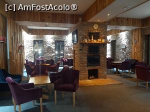 [P18] Lobby bar-ul » foto by roxxie
 - 
<span class="allrVoted glyphicon glyphicon-heart hidden" id="av1482244"></span>
<a class="m-l-10 hidden" id="sv1482244" onclick="voting_Foto_DelVot(,1482244,20638)" role="button">șterge vot <span class="glyphicon glyphicon-remove"></span></a>
<a id="v91482244" class=" c-red"  onclick="voting_Foto_SetVot(1482244)" role="button"><span class="glyphicon glyphicon-heart-empty"></span> <b>LIKE</b> = Votează poza</a> <img class="hidden"  id="f1482244W9" src="/imagini/loader.gif" border="0" /><span class="AjErrMes hidden" id="e1482244ErM"></span>
