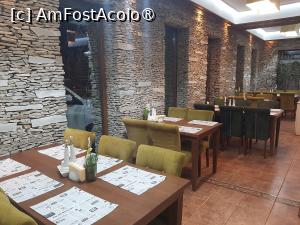 [P21] Prin restaurant » foto by roxxie
 - 
<span class="allrVoted glyphicon glyphicon-heart hidden" id="av1482247"></span>
<a class="m-l-10 hidden" id="sv1482247" onclick="voting_Foto_DelVot(,1482247,20638)" role="button">șterge vot <span class="glyphicon glyphicon-remove"></span></a>
<a id="v91482247" class=" c-red"  onclick="voting_Foto_SetVot(1482247)" role="button"><span class="glyphicon glyphicon-heart-empty"></span> <b>LIKE</b> = Votează poza</a> <img class="hidden"  id="f1482247W9" src="/imagini/loader.gif" border="0" /><span class="AjErrMes hidden" id="e1482247ErM"></span>