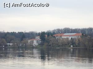 [P04] Peste lac - Palatul Snagov.  » foto by tata123 🔱
 - 
<span class="allrVoted glyphicon glyphicon-heart hidden" id="av956503"></span>
<a class="m-l-10 hidden" id="sv956503" onclick="voting_Foto_DelVot(,956503,20723)" role="button">șterge vot <span class="glyphicon glyphicon-remove"></span></a>
<a id="v9956503" class=" c-red"  onclick="voting_Foto_SetVot(956503)" role="button"><span class="glyphicon glyphicon-heart-empty"></span> <b>LIKE</b> = Votează poza</a> <img class="hidden"  id="f956503W9" src="/imagini/loader.gif" border="0" /><span class="AjErrMes hidden" id="e956503ErM"></span>