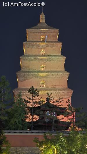 [P50] Marea Pagoda a Gastii Salbatice este mai ,,bogata' cultural fata de Mica Pagoda,  fiind mai mult decat un monument istoric; este o fereastra catre gloria dinastiei Tang din Xi’an si raspandirea budismului de-a lungul Drumului Matasii.  » foto by geani anto
 - 
<span class="allrVoted glyphicon glyphicon-heart hidden" id="av1504850"></span>
<a class="m-l-10 hidden" id="sv1504850" onclick="voting_Foto_DelVot(,1504850,20766)" role="button">șterge vot <span class="glyphicon glyphicon-remove"></span></a>
<a id="v91504850" class=" c-red"  onclick="voting_Foto_SetVot(1504850)" role="button"><span class="glyphicon glyphicon-heart-empty"></span> <b>LIKE</b> = Votează poza</a> <img class="hidden"  id="f1504850W9" src="/imagini/loader.gif" border="0" /><span class="AjErrMes hidden" id="e1504850ErM"></span>