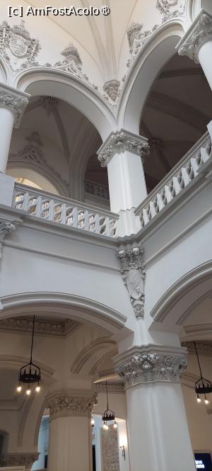 [P18] Interiorul Palatului » foto by Carmen Ion
 - 
<span class="allrVoted glyphicon glyphicon-heart hidden" id="av1505437"></span>
<a class="m-l-10 hidden" id="sv1505437" onclick="voting_Foto_DelVot(,1505437,20792)" role="button">șterge vot <span class="glyphicon glyphicon-remove"></span></a>
<a id="v91505437" class=" c-red"  onclick="voting_Foto_SetVot(1505437)" role="button"><span class="glyphicon glyphicon-heart-empty"></span> <b>LIKE</b> = Votează poza</a> <img class="hidden"  id="f1505437W9" src="/imagini/loader.gif" border="0" /><span class="AjErrMes hidden" id="e1505437ErM"></span>