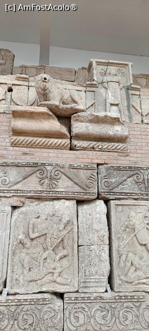 [P18] Metope și elemente decorative. » foto by tata123 🔱
 - 
<span class="allrVoted glyphicon glyphicon-heart hidden" id="av1522985"></span>
<a class="m-l-10 hidden" id="sv1522985" onclick="voting_Foto_DelVot(,1522985,20825)" role="button">șterge vot <span class="glyphicon glyphicon-remove"></span></a>
<a id="v91522985" class=" c-red"  onclick="voting_Foto_SetVot(1522985)" role="button"><span class="glyphicon glyphicon-heart-empty"></span> <b>LIKE</b> = Votează poza</a> <img class="hidden"  id="f1522985W9" src="/imagini/loader.gif" border="0" /><span class="AjErrMes hidden" id="e1522985ErM"></span>