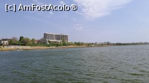 [P08] Lacul Techirghiol, in zare se vede o cladire aflata în constructie » foto by Yolanda
 - 
<span class="allrVoted glyphicon glyphicon-heart hidden" id="av1492373"></span>
<a class="m-l-10 hidden" id="sv1492373" onclick="voting_Foto_DelVot(,1492373,20844)" role="button">șterge vot <span class="glyphicon glyphicon-remove"></span></a>
<a id="v91492373" class=" c-red"  onclick="voting_Foto_SetVot(1492373)" role="button"><span class="glyphicon glyphicon-heart-empty"></span> <b>LIKE</b> = Votează poza</a> <img class="hidden"  id="f1492373W9" src="/imagini/loader.gif" border="0" /><span class="AjErrMes hidden" id="e1492373ErM"></span>