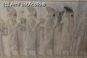 [P52] Persepolis, frescele de la Palatul Apadana, darurile aduse de diverse delegații ale popoarelor ce făceau parte din imperiul Persan, mărturii vii de peste 2300 de ani » foto by mprofeanu
 - 
<span class="allrVoted glyphicon glyphicon-heart hidden" id="av852237"></span>
<a class="m-l-10 hidden" id="sv852237" onclick="voting_Foto_DelVot(,852237,20993)" role="button">șterge vot <span class="glyphicon glyphicon-remove"></span></a>
<a id="v9852237" class=" c-red"  onclick="voting_Foto_SetVot(852237)" role="button"><span class="glyphicon glyphicon-heart-empty"></span> <b>LIKE</b> = Votează poza</a> <img class="hidden"  id="f852237W9" src="/imagini/loader.gif" border="0" /><span class="AjErrMes hidden" id="e852237ErM"></span>