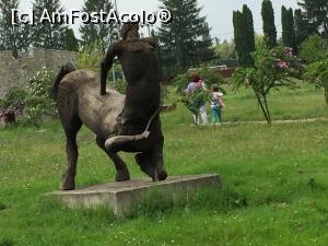 [P09] Sa admiram sculturile in lemn din Parcul Teius din Caransebes!  » foto by Dan&Ema
 - 
<span class="allrVoted glyphicon glyphicon-heart hidden" id="av790766"></span>
<a class="m-l-10 hidden" id="sv790766" onclick="voting_Foto_DelVot(,790766,21011)" role="button">șterge vot <span class="glyphicon glyphicon-remove"></span></a>
<a id="v9790766" class=" c-red"  onclick="voting_Foto_SetVot(790766)" role="button"><span class="glyphicon glyphicon-heart-empty"></span> <b>LIKE</b> = Votează poza</a> <img class="hidden"  id="f790766W9" src="/imagini/loader.gif" border="0" /><span class="AjErrMes hidden" id="e790766ErM"></span>