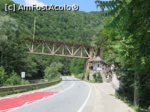 [P03] Mănăstirea Piatra Scrisă și viaductul de cale ferată.  » foto by tata123 🔱
 - 
<span class="allrVoted glyphicon glyphicon-heart hidden" id="av883773"></span>
<a class="m-l-10 hidden" id="sv883773" onclick="voting_Foto_DelVot(,883773,21011)" role="button">șterge vot <span class="glyphicon glyphicon-remove"></span></a>
<a id="v9883773" class=" c-red"  onclick="voting_Foto_SetVot(883773)" role="button"><span class="glyphicon glyphicon-heart-empty"></span> <b>LIKE</b> = Votează poza</a> <img class="hidden"  id="f883773W9" src="/imagini/loader.gif" border="0" /><span class="AjErrMes hidden" id="e883773ErM"></span>