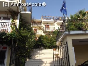 P06 [SEP-2016] Intrarea curtea şi grădina hotelului Europe din Argostoli