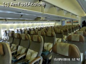 [P02] Astfel arată o parte a interiorului avionului. Pe fiecare fotoliu - pernuță, pătură, căști » foto by Alina53
 - 
<span class="allrVoted glyphicon glyphicon-heart hidden" id="av796641"></span>
<a class="m-l-10 hidden" id="sv796641" onclick="voting_Foto_DelVot(,796641,21123)" role="button">șterge vot <span class="glyphicon glyphicon-remove"></span></a>
<a id="v9796641" class=" c-red"  onclick="voting_Foto_SetVot(796641)" role="button"><span class="glyphicon glyphicon-heart-empty"></span> <b>LIKE</b> = Votează poza</a> <img class="hidden"  id="f796641W9" src="/imagini/loader.gif" border="0" /><span class="AjErrMes hidden" id="e796641ErM"></span>