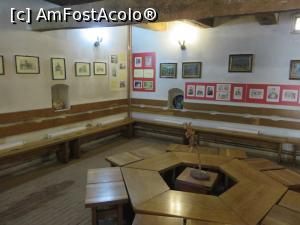 [P05] Demisol - Casa memorială Anton Pann - Râmnicu Vâlcea.  » foto by tata123 🔱
 - 
<span class="allrVoted glyphicon glyphicon-heart hidden" id="av804709"></span>
<a class="m-l-10 hidden" id="sv804709" onclick="voting_Foto_DelVot(,804709,21209)" role="button">șterge vot <span class="glyphicon glyphicon-remove"></span></a>
<a id="v9804709" class=" c-red"  onclick="voting_Foto_SetVot(804709)" role="button"><span class="glyphicon glyphicon-heart-empty"></span> <b>LIKE</b> = Votează poza</a> <img class="hidden"  id="f804709W9" src="/imagini/loader.gif" border="0" /><span class="AjErrMes hidden" id="e804709ErM"></span>
