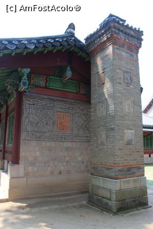 [P27] Seul, Palatul Changdeok, Superb Coș de Fum și ziduri frumoase » foto by mprofeanu
 - 
<span class="allrVoted glyphicon glyphicon-heart hidden" id="av811209"></span>
<a class="m-l-10 hidden" id="sv811209" onclick="voting_Foto_DelVot(,811209,21214)" role="button">șterge vot <span class="glyphicon glyphicon-remove"></span></a>
<a id="v9811209" class=" c-red"  onclick="voting_Foto_SetVot(811209)" role="button"><span class="glyphicon glyphicon-heart-empty"></span> <b>LIKE</b> = Votează poza</a> <img class="hidden"  id="f811209W9" src="/imagini/loader.gif" border="0" /><span class="AjErrMes hidden" id="e811209ErM"></span>