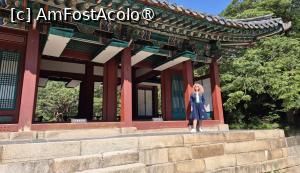 [P07] Daca pavilionul Juhamnu era folosit pentru a invata, Pavilionul de Est, Yeonghwadang, era locul unde aveau loc examenele finale. Initial, acesta era locul unde regele si supusii sai se bucurau de poezie si natura, dar regele Jeongjo a decis sa-l transforme in aceasta sala de examinare. » foto by geani anto
 - 
<span class="allrVoted glyphicon glyphicon-heart hidden" id="av1515853"></span>
<a class="m-l-10 hidden" id="sv1515853" onclick="voting_Foto_DelVot(,1515853,21214)" role="button">șterge vot <span class="glyphicon glyphicon-remove"></span></a>
<a id="v91515853" class=" c-red"  onclick="voting_Foto_SetVot(1515853)" role="button"><span class="glyphicon glyphicon-heart-empty"></span> <b>LIKE</b> = Votează poza</a> <img class="hidden"  id="f1515853W9" src="/imagini/loader.gif" border="0" /><span class="AjErrMes hidden" id="e1515853ErM"></span>