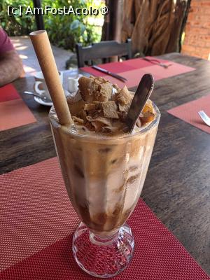 [P22] Spatel d’Annam Hotel; iced coconut coffee » foto by crismis
 - 
<span class="allrVoted glyphicon glyphicon-heart hidden" id="av1544589"></span>
<a class="m-l-10 hidden" id="sv1544589" onclick="voting_Foto_DelVot(,1544589,21235)" role="button">șterge vot <span class="glyphicon glyphicon-remove"></span></a>
<a id="v91544589" class=" c-red"  onclick="voting_Foto_SetVot(1544589)" role="button"><span class="glyphicon glyphicon-heart-empty"></span> <b>LIKE</b> = Votează poza</a> <img class="hidden"  id="f1544589W9" src="/imagini/loader.gif" border="0" /><span class="AjErrMes hidden" id="e1544589ErM"></span>
