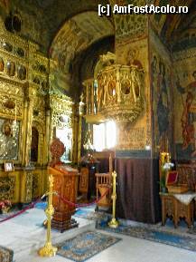 P17 [SEP-2011] Mănăstirea Negru Vodă din Câmpulung Muscel:naosul mic al bisericii domnești