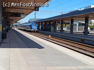 [P03] Uppsala, Peronul și trenul, era capăt de linie » foto by mprofeanu
 - 
<span class="allrVoted glyphicon glyphicon-heart hidden" id="av1485864"></span>
<a class="m-l-10 hidden" id="sv1485864" onclick="voting_Foto_DelVot(,1485864,21249)" role="button">șterge vot <span class="glyphicon glyphicon-remove"></span></a>
<a id="v91485864" class=" c-red"  onclick="voting_Foto_SetVot(1485864)" role="button"><span class="glyphicon glyphicon-heart-empty"></span> <b>LIKE</b> = Votează poza</a> <img class="hidden"  id="f1485864W9" src="/imagini/loader.gif" border="0" /><span class="AjErrMes hidden" id="e1485864ErM"></span>