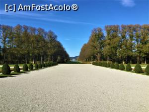 [P08] Herrenchiemsee - parcul din fata castelului » foto by mishu
 - 
<span class="allrVoted glyphicon glyphicon-heart hidden" id="av1197592"></span>
<a class="m-l-10 hidden" id="sv1197592" onclick="voting_Foto_DelVot(,1197592,21262)" role="button">șterge vot <span class="glyphicon glyphicon-remove"></span></a>
<a id="v91197592" class=" c-red"  onclick="voting_Foto_SetVot(1197592)" role="button"><span class="glyphicon glyphicon-heart-empty"></span> <b>LIKE</b> = Votează poza</a> <img class="hidden"  id="f1197592W9" src="/imagini/loader.gif" border="0" /><span class="AjErrMes hidden" id="e1197592ErM"></span>