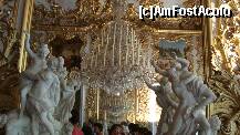 [P17] Cata opulenta exista in acest castel...priviti doar statuile si candelabrul..nu mai zic de peretii decorati in stilul Palatul de la Versailles (poza asta chiar ca mi-a reusit. Yes!!!) » foto by ileanaxperta*
 - 
<span class="allrVoted glyphicon glyphicon-heart hidden" id="av260286"></span>
<a class="m-l-10 hidden" id="sv260286" onclick="voting_Foto_DelVot(,260286,21263)" role="button">șterge vot <span class="glyphicon glyphicon-remove"></span></a>
<a id="v9260286" class=" c-red"  onclick="voting_Foto_SetVot(260286)" role="button"><span class="glyphicon glyphicon-heart-empty"></span> <b>LIKE</b> = Votează poza</a> <img class="hidden"  id="f260286W9" src="/imagini/loader.gif" border="0" /><span class="AjErrMes hidden" id="e260286ErM"></span>