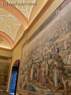 [P28] tapiterie din sala cu batalii » foto by aurora56
 - 
<span class="allrVoted glyphicon glyphicon-heart hidden" id="av1507772"></span>
<a class="m-l-10 hidden" id="sv1507772" onclick="voting_Foto_DelVot(,1507772,21289)" role="button">șterge vot <span class="glyphicon glyphicon-remove"></span></a>
<a id="v91507772" class=" c-red"  onclick="voting_Foto_SetVot(1507772)" role="button"><span class="glyphicon glyphicon-heart-empty"></span> <b>LIKE</b> = Votează poza</a> <img class="hidden"  id="f1507772W9" src="/imagini/loader.gif" border="0" /><span class="AjErrMes hidden" id="e1507772ErM"></span>