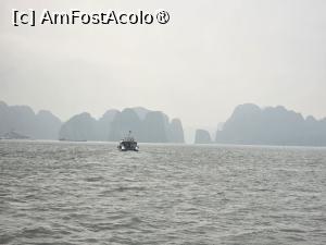 [P10] Ha Long Bay » foto by crismis
 - 
<span class="allrVoted glyphicon glyphicon-heart hidden" id="av1548376"></span>
<a class="m-l-10 hidden" id="sv1548376" onclick="voting_Foto_DelVot(,1548376,21495)" role="button">șterge vot <span class="glyphicon glyphicon-remove"></span></a>
<a id="v91548376" class=" c-red"  onclick="voting_Foto_SetVot(1548376)" role="button"><span class="glyphicon glyphicon-heart-empty"></span> <b>LIKE</b> = Votează poza</a> <img class="hidden"  id="f1548376W9" src="/imagini/loader.gif" border="0" /><span class="AjErrMes hidden" id="e1548376ErM"></span>