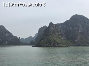 [P20] Ha Long Bay » foto by crismis
 - 
<span class="allrVoted glyphicon glyphicon-heart hidden" id="av1548386"></span>
<a class="m-l-10 hidden" id="sv1548386" onclick="voting_Foto_DelVot(,1548386,21495)" role="button">șterge vot <span class="glyphicon glyphicon-remove"></span></a>
<a id="v91548386" class=" c-red"  onclick="voting_Foto_SetVot(1548386)" role="button"><span class="glyphicon glyphicon-heart-empty"></span> <b>LIKE</b> = Votează poza</a> <img class="hidden"  id="f1548386W9" src="/imagini/loader.gif" border="0" /><span class="AjErrMes hidden" id="e1548386ErM"></span>