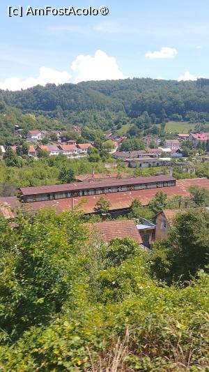 [P03] Peisaj urban la ieșirea din Oravița » foto by Mitica49
 - 
<span class="allrVoted glyphicon glyphicon-heart hidden" id="av1527341"></span>
<a class="m-l-10 hidden" id="sv1527341" onclick="voting_Foto_DelVot(,1527341,21531)" role="button">șterge vot <span class="glyphicon glyphicon-remove"></span></a>
<a id="v91527341" class=" c-red"  onclick="voting_Foto_SetVot(1527341)" role="button"><span class="glyphicon glyphicon-heart-empty"></span> <b>LIKE</b> = Votează poza</a> <img class="hidden"  id="f1527341W9" src="/imagini/loader.gif" border="0" /><span class="AjErrMes hidden" id="e1527341ErM"></span>