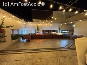 [P21] Hotel Jumeira Rotana,restaurantul de la piscină » foto by AZE
 - 
<span class="allrVoted glyphicon glyphicon-heart hidden" id="av1476410"></span>
<a class="m-l-10 hidden" id="sv1476410" onclick="voting_Foto_DelVot(,1476410,21612)" role="button">șterge vot <span class="glyphicon glyphicon-remove"></span></a>
<a id="v91476410" class=" c-red"  onclick="voting_Foto_SetVot(1476410)" role="button"><span class="glyphicon glyphicon-heart-empty"></span> <b>LIKE</b> = Votează poza</a> <img class="hidden"  id="f1476410W9" src="/imagini/loader.gif" border="0" /><span class="AjErrMes hidden" id="e1476410ErM"></span>
