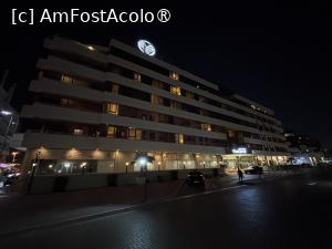 [P03] Hotel Jumeira Rotana,exterior seara » foto by AZE
 - 
<span class="allrVoted glyphicon glyphicon-heart hidden" id="av1476392"></span>
<a class="m-l-10 hidden" id="sv1476392" onclick="voting_Foto_DelVot(,1476392,21612)" role="button">șterge vot <span class="glyphicon glyphicon-remove"></span></a>
<a id="v91476392" class=" c-red"  onclick="voting_Foto_SetVot(1476392)" role="button"><span class="glyphicon glyphicon-heart-empty"></span> <b>LIKE</b> = Votează poza</a> <img class="hidden"  id="f1476392W9" src="/imagini/loader.gif" border="0" /><span class="AjErrMes hidden" id="e1476392ErM"></span>