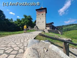 [P07] Donjonul, turnul cel mai înalt al cetății » foto by laurand
 - 
<span class="allrVoted glyphicon glyphicon-heart hidden" id="av1484507"></span>
<a class="m-l-10 hidden" id="sv1484507" onclick="voting_Foto_DelVot(,1484507,21674)" role="button">șterge vot <span class="glyphicon glyphicon-remove"></span></a>
<a id="v91484507" class=" c-red"  onclick="voting_Foto_SetVot(1484507)" role="button"><span class="glyphicon glyphicon-heart-empty"></span> <b>LIKE</b> = Votează poza</a> <img class="hidden"  id="f1484507W9" src="/imagini/loader.gif" border="0" /><span class="AjErrMes hidden" id="e1484507ErM"></span>