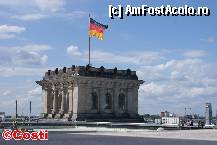 [P63] Pe clădirea Bundestagului flutură steagul Germaniei Federale » foto by Costi
 - 
<span class="allrVoted glyphicon glyphicon-heart hidden" id="av313473"></span>
<a class="m-l-10 hidden" id="sv313473" onclick="voting_Foto_DelVot(,313473,21770)" role="button">șterge vot <span class="glyphicon glyphicon-remove"></span></a>
<a id="v9313473" class=" c-red"  onclick="voting_Foto_SetVot(313473)" role="button"><span class="glyphicon glyphicon-heart-empty"></span> <b>LIKE</b> = Votează poza</a> <img class="hidden"  id="f313473W9" src="/imagini/loader.gif" border="0" /><span class="AjErrMes hidden" id="e313473ErM"></span>