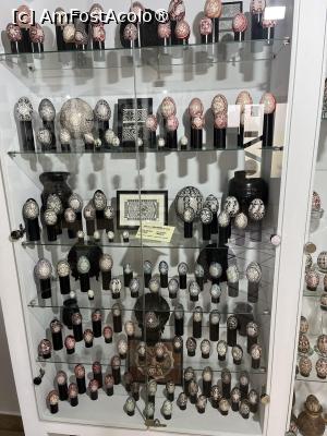 [P13] Muzeul Ouălor Moldovița » foto by Yersinia Pestis
 - 
<span class="allrVoted glyphicon glyphicon-heart hidden" id="av1489118"></span>
<a class="m-l-10 hidden" id="sv1489118" onclick="voting_Foto_DelVot(,1489118,21808)" role="button">șterge vot <span class="glyphicon glyphicon-remove"></span></a>
<a id="v91489118" class=" c-red"  onclick="voting_Foto_SetVot(1489118)" role="button"><span class="glyphicon glyphicon-heart-empty"></span> <b>LIKE</b> = Votează poza</a> <img class="hidden"  id="f1489118W9" src="/imagini/loader.gif" border="0" /><span class="AjErrMes hidden" id="e1489118ErM"></span>