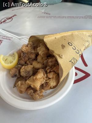 [P13] Catania- Scirocco. Cornet cu fritto misto » foto by Yersinia Pestis
 - 
<span class="allrVoted glyphicon glyphicon-heart hidden" id="av1516762"></span>
<a class="m-l-10 hidden" id="sv1516762" onclick="voting_Foto_DelVot(,1516762,22049)" role="button">șterge vot <span class="glyphicon glyphicon-remove"></span></a>
<a id="v91516762" class=" c-red"  onclick="voting_Foto_SetVot(1516762)" role="button"><span class="glyphicon glyphicon-heart-empty"></span> <b>LIKE</b> = Votează poza</a> <img class="hidden"  id="f1516762W9" src="/imagini/loader.gif" border="0" /><span class="AjErrMes hidden" id="e1516762ErM"></span>