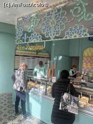 [P15] Catania - Gelateria ”Don Peppinu” » foto by Yersinia Pestis
 - 
<span class="allrVoted glyphicon glyphicon-heart hidden" id="av1516764"></span>
<a class="m-l-10 hidden" id="sv1516764" onclick="voting_Foto_DelVot(,1516764,22049)" role="button">șterge vot <span class="glyphicon glyphicon-remove"></span></a>
<a id="v91516764" class=" c-red"  onclick="voting_Foto_SetVot(1516764)" role="button"><span class="glyphicon glyphicon-heart-empty"></span> <b>LIKE</b> = Votează poza</a> <img class="hidden"  id="f1516764W9" src="/imagini/loader.gif" border="0" /><span class="AjErrMes hidden" id="e1516764ErM"></span>